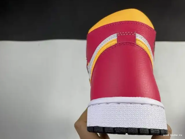 80% Off Sale 555088-603 OGLight High Red Fusion Air Jordan 1 0424